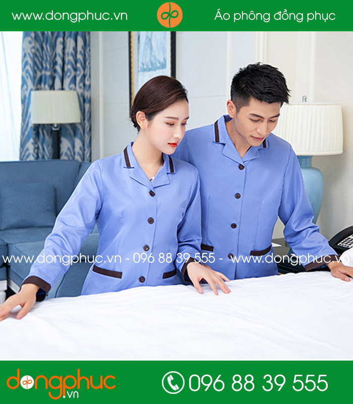 Đồng phục vệ sinh màu xanh da trời viền nâu